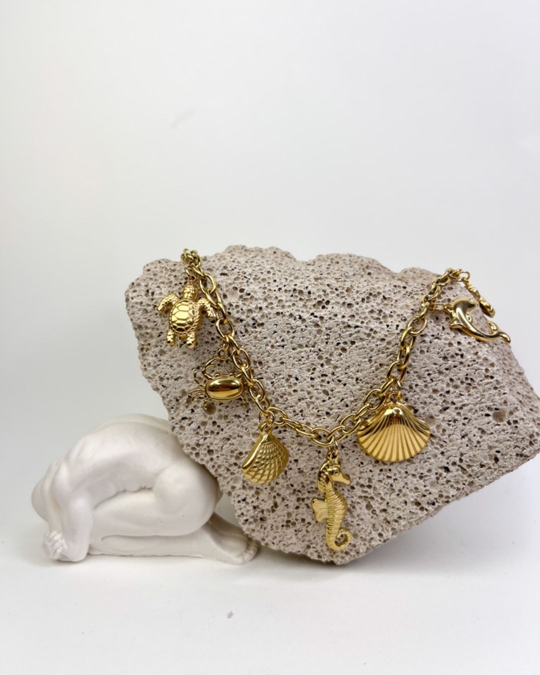 Çelik Deniz Charm Gold Kolye Çelik Deniz Charm Gold Kolye - Görsel 1