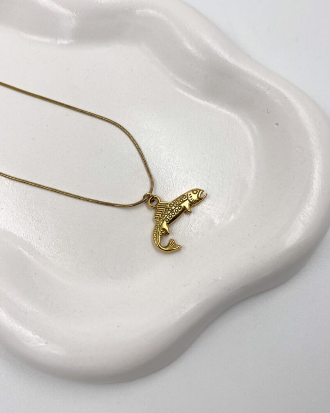 Dokulu Balık Kolye Gold Dokulu Balık Kolye Gold - Görsel 1