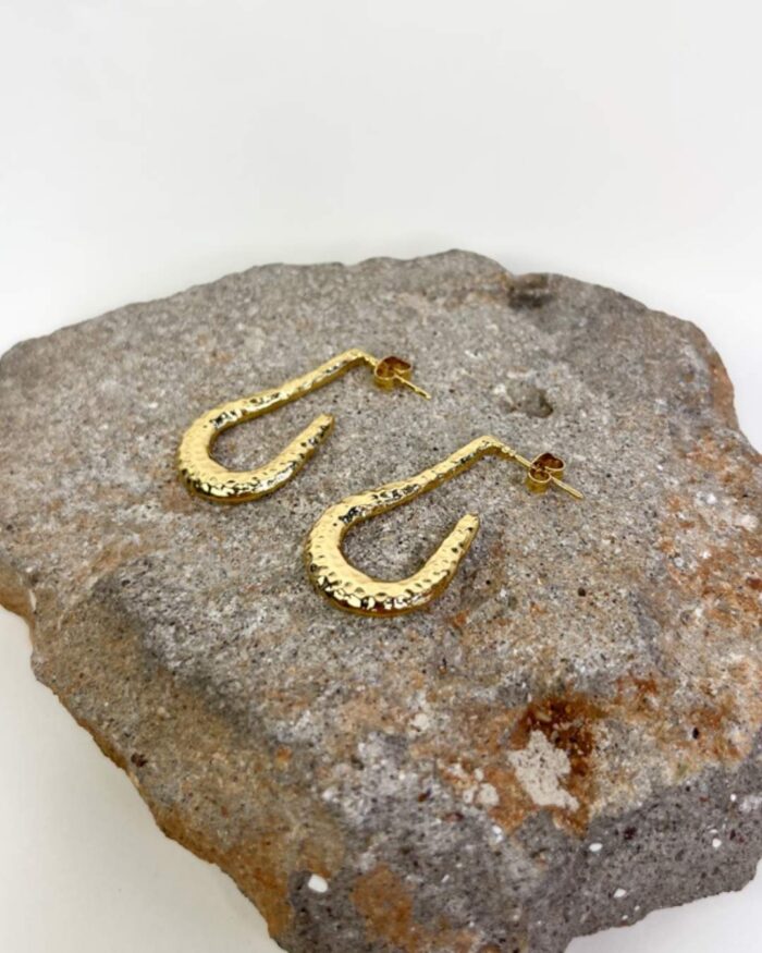 Dokulu Kanca Küpe - Gold - Görsel 1
