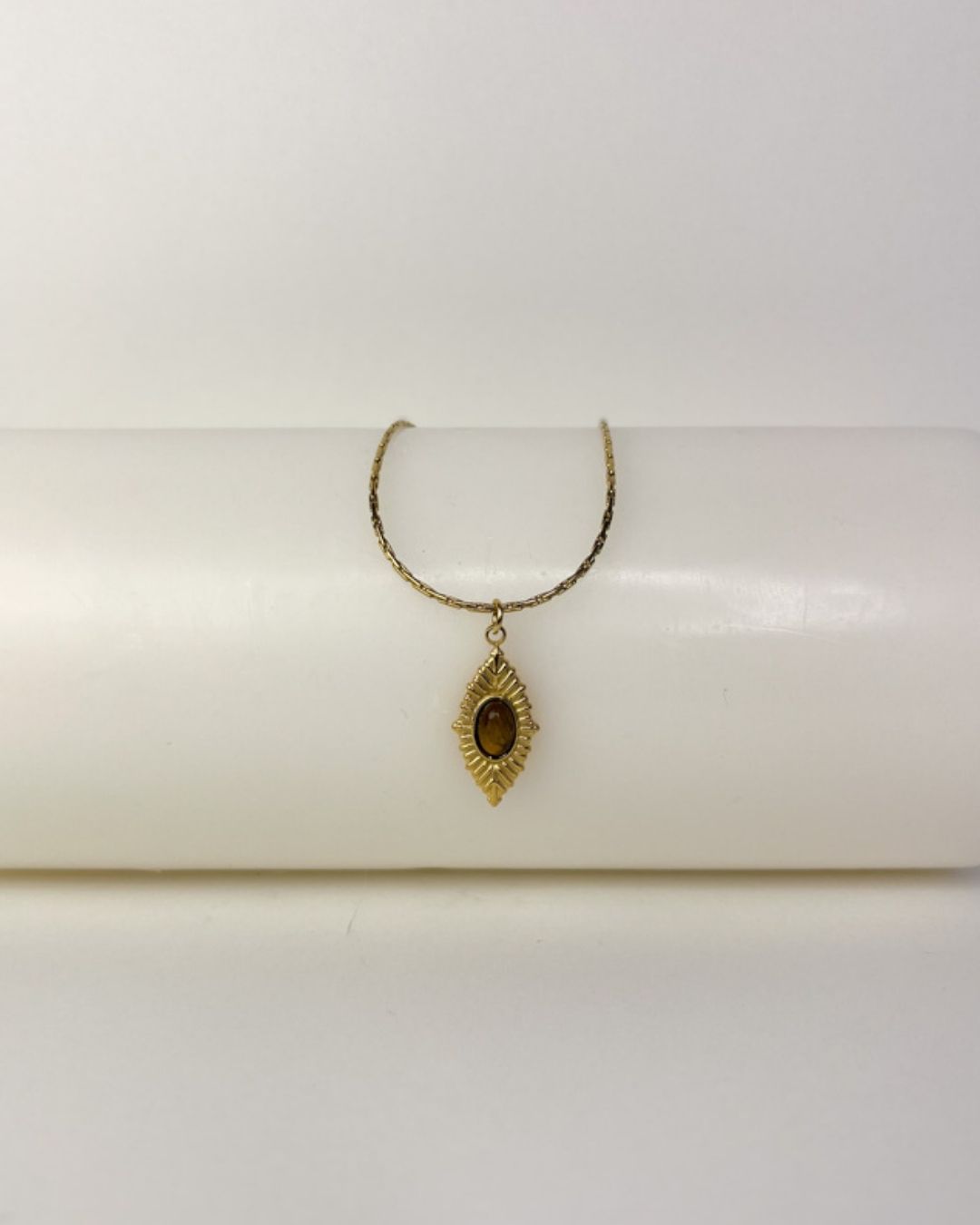 Kahverengi Detaylı Vintage Çelik Kolye Kahverengi Detaylı Vintage Çelik Kolye - Görsel 1