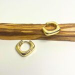 Klasik Kare Çelik Küpe