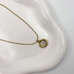 Taş Detaylı Yuvarlak Vintage Kolye